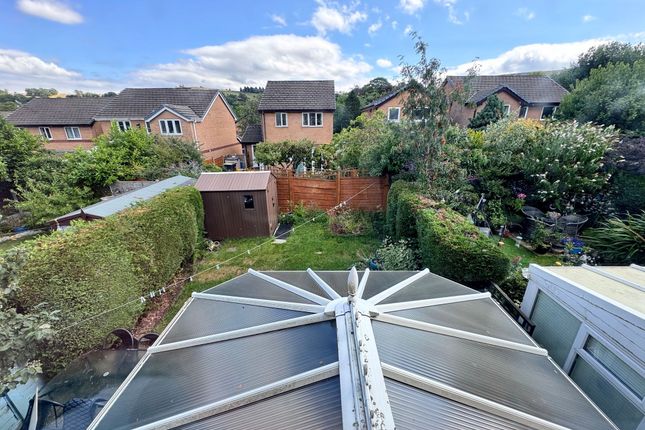 8 Longmeade Drive, High Peak photo 2