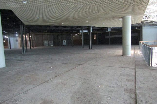 Leisure/hospitality to let in 2nd Floor Space, Concourse, Skelmersdale