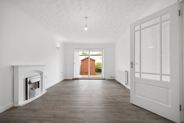 42 Pennelton Place, Bo'ness photo 4