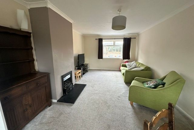 7, STONEY LANE, THATCHAM photo 4