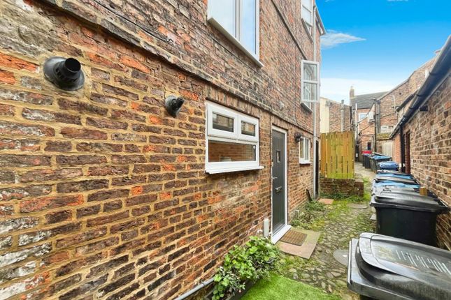 1-bed terraced on 2, Nicksgate, Thirsk, £120,000