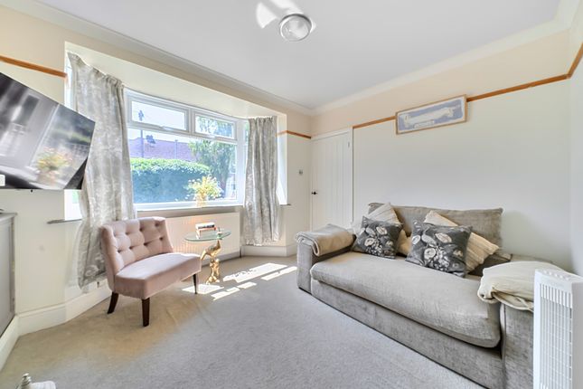 34, Boverton Drive, Gloucester photo 2