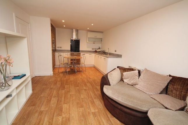 Apartment 1,3, Paperhouse Close, Rochdale photo 3