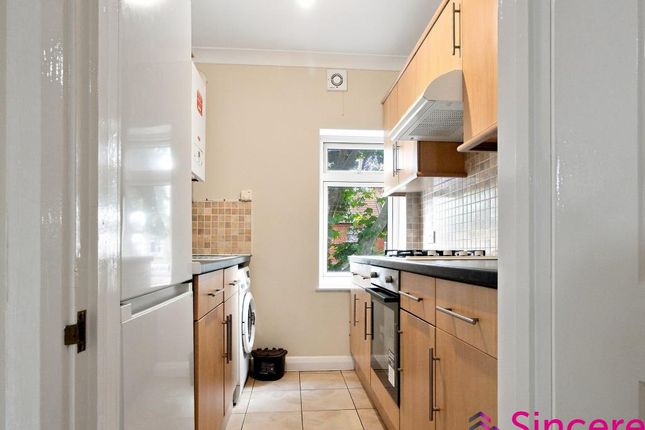 29B, Maude Terrace, London photo 3