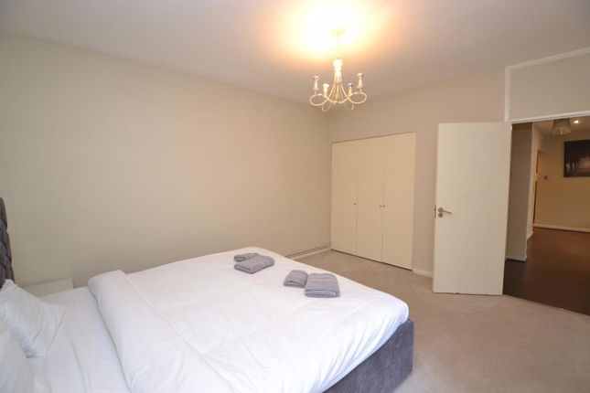 Flat 1, Marlborough, 38-40, Maida Vale, London photo 4