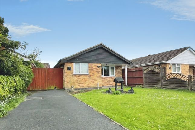 2-bed house on 29, Peterborough, £950/mo
