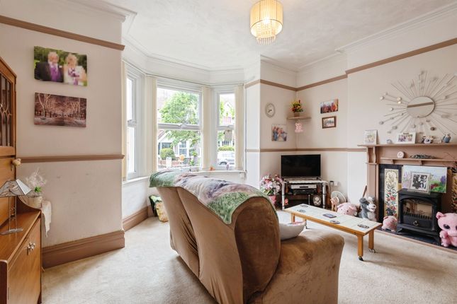 68, Summerland Avenue, Minehead photo 4