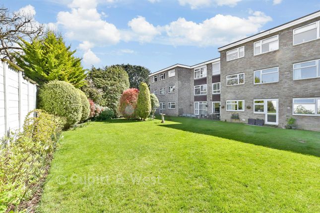 71, Pound Road, Banstead photo 3