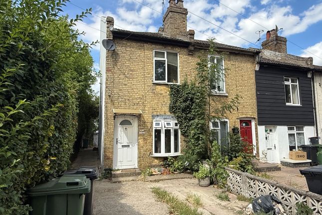 2-bed house on 241 Queens Road, Maidstone, £120,000