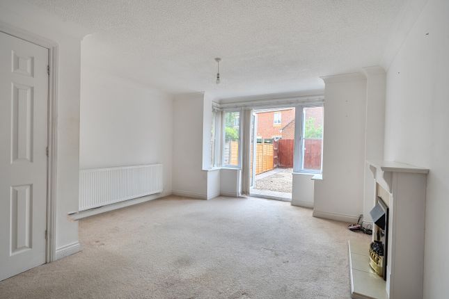 1, Avill Crescent, Somerset photo 4
