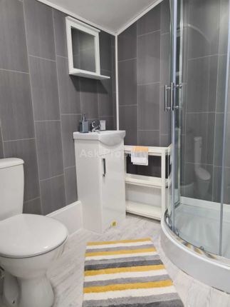 Room 3, Westhill Drive, Mansfield photo 5