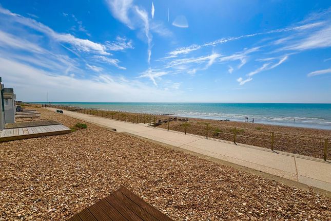 5, Pages Parade, Bexhill-on-sea photo 4