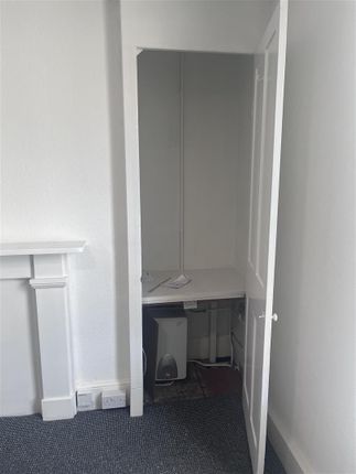 Lounge/Bedroom