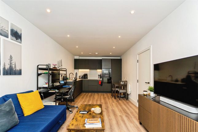 Flat 9 Kennet House, 2, Farrier Place, Surrey photo 4