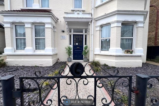 Room to rent in Luton Avenue, Broadstairs
