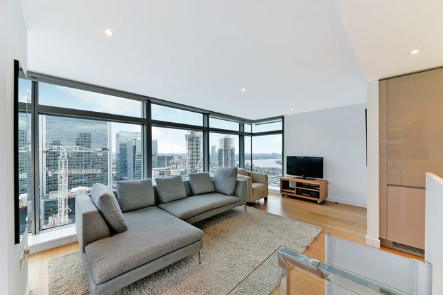 2-bed flat on Flat 3203 East Tower,, Pan Peninsula, Canary Wharf, £3,250/mo