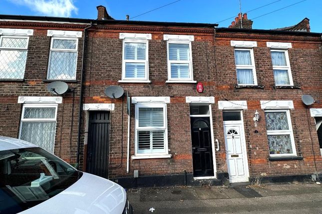 Terraced house for sale in Moreton Road South, Round Green, Luton