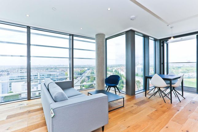 Flat to rent in Eighty Eight Wood Lane, White City, London