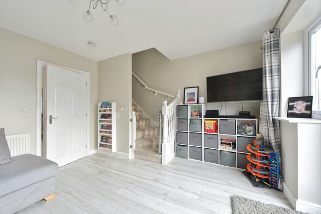 31, Ashby Drive, Sheffield photo 3