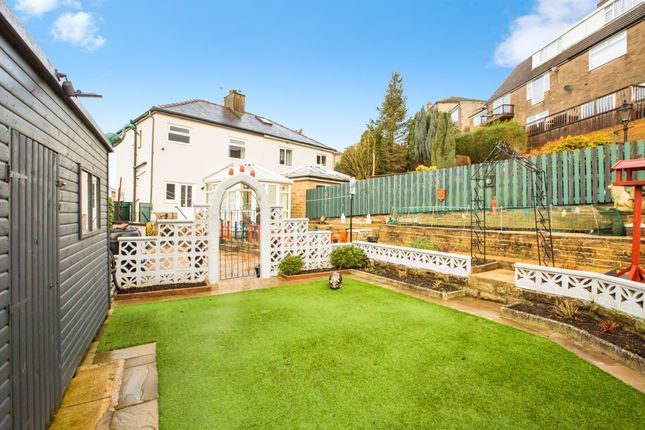 19, Friendly Avenue, Sowerby Bridge photo 2