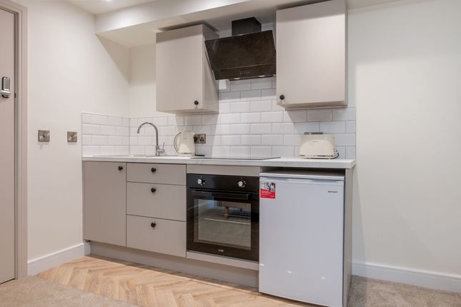 Room 4, 72 Stockbrook Road, Derby photo 3