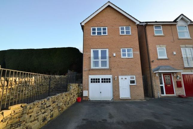 5-bed house on 11A, Hay Croft, Thackley, £235,000
