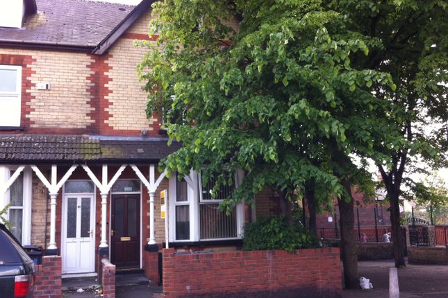 Studio flat on FLAT 2,, Flat 2, 48 Broxholme Lane, , DONCASTER, SOUTH YORKSHIRE, £425/mo