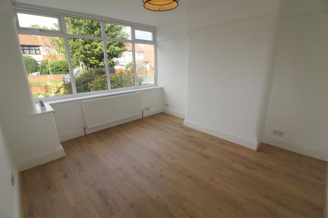 19, Marina Road, Formby photo 2