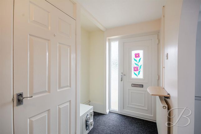 5, Holbrook Close, Mansfield photo 4