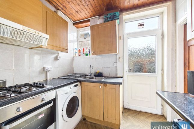14, Woodroyd Terrace, West Yorkshire photo 3