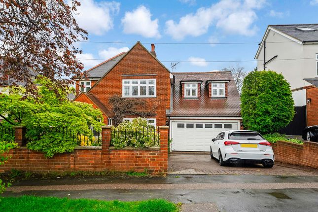 Thumbnail Detached house for sale in Crows Road, Epping