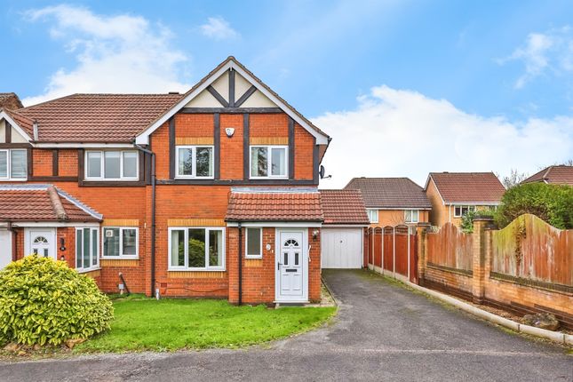 72, Gunnersbury Way, Nottingham photo 2