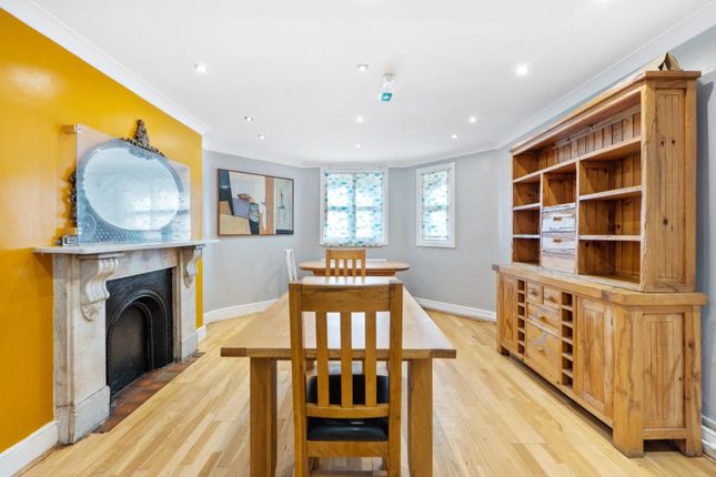 42, Clissold Crescent, London photo 3