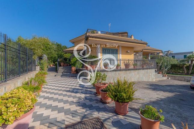 Thumbnail Villa for sale in Via Eschilo, Sicily, Italy