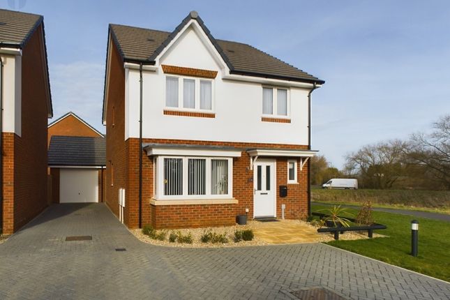 Thumbnail Detached house for sale in Rome Avenue, Stoke Mandeville, Aylesbury