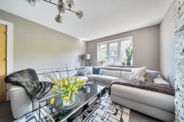 33, Grecian Crescent, London photo 5