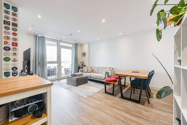 2-bed flat on Telegraph Avenue, Greenwich, SE10, Greenwich, £605,000