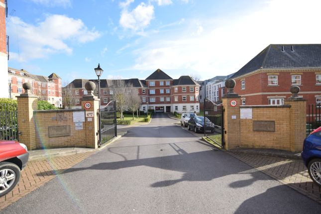 Flat to rent in Davigdor Road, Hove