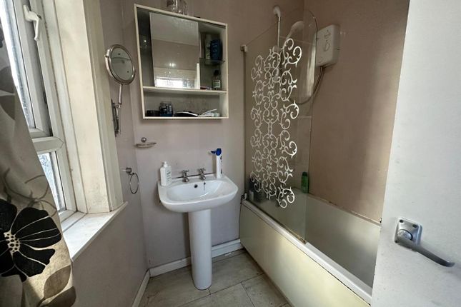 End terrace house for sale in Toll End Road, Tipton