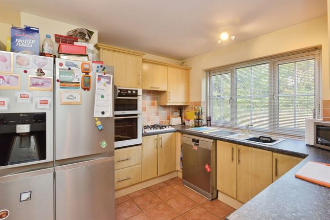 2, Caldecotte Lane, Milton Keynes photo 3