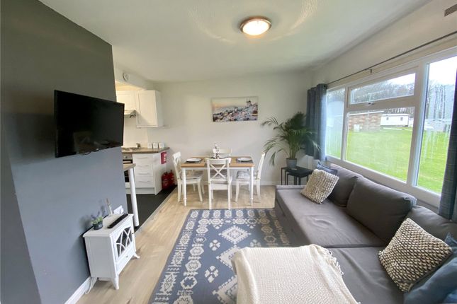 13 Bucklands,, Bideford Bay Holiday Park, Devon photo 4