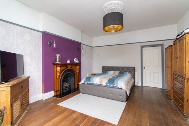 Flat for sale in Canterbury Road, Woodstock