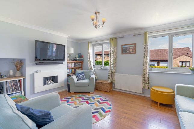31 Worcester Avenue, Cambridge photo 2