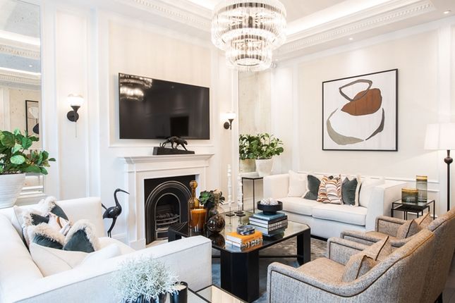 Flat to rent in Prince Of Wales Terrace, South Kensington