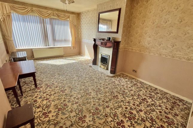34, Cypress Close, Great Clacton photo 3