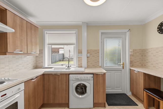 45 Drysdale Avenue, Whitburn, West Lothian photo 2