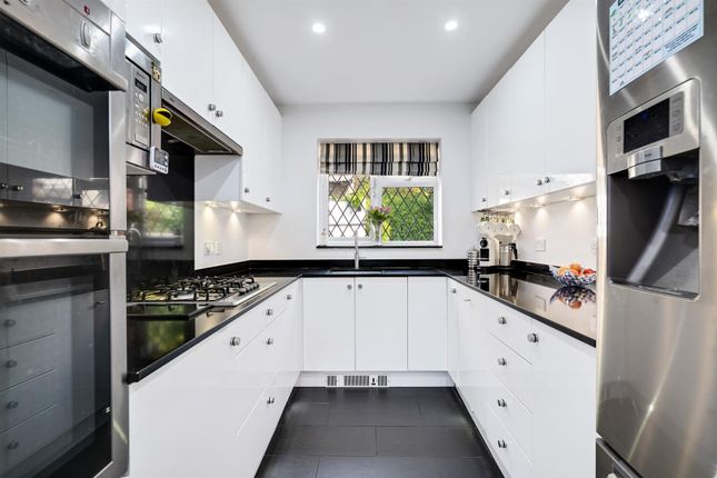 19a, Glassmill Lane, Bromley photo 4