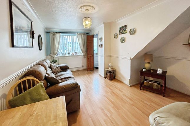 98 Harvey Crescent, Port Talbot photo 2