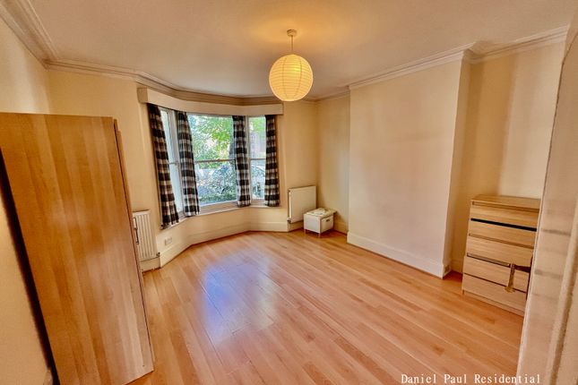 Thumbnail Semi-detached house for sale in Avenue Road, Brentford