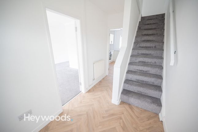 11 Galleys Bank, Stoke-On-Trent photo 5